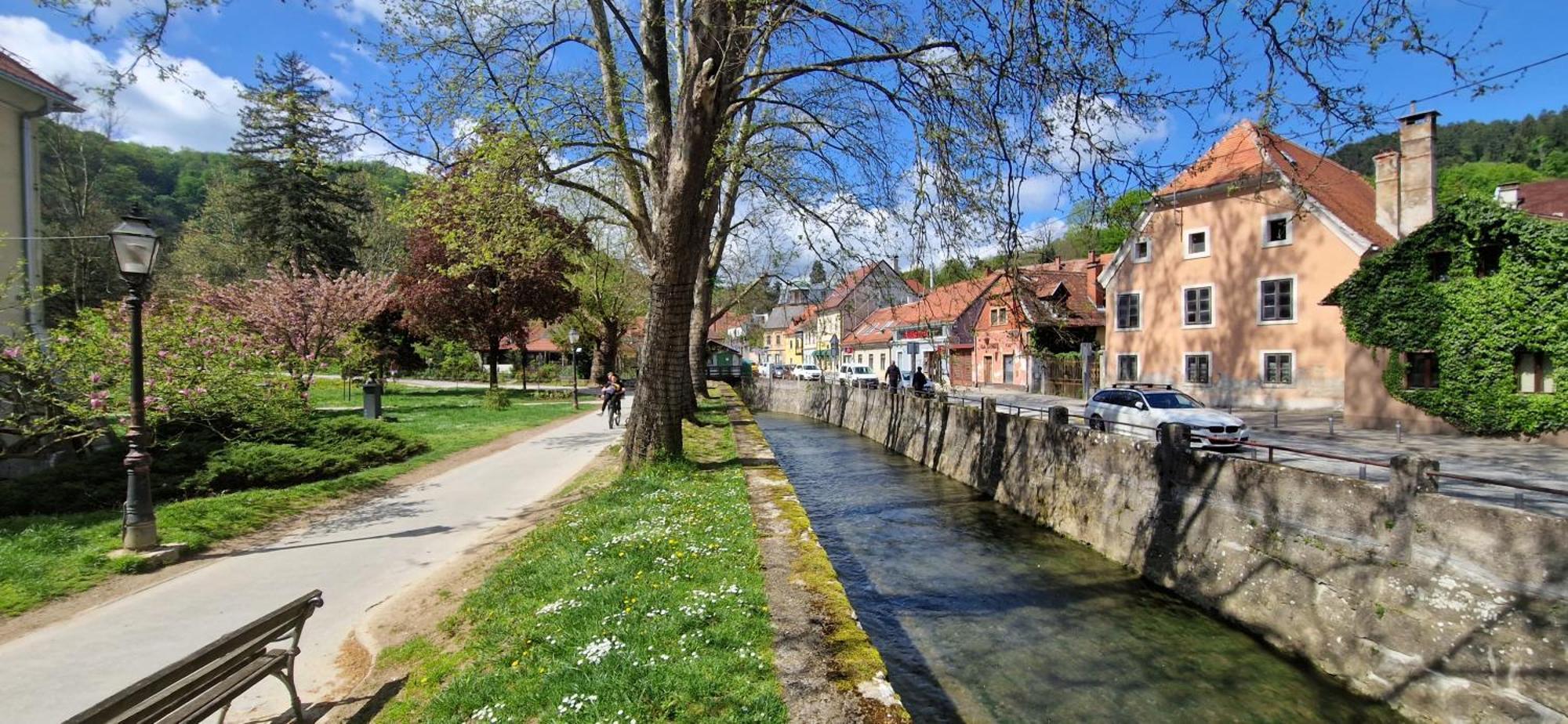 Studio Apartment Old Town Castle Samobor Eksteriør billede